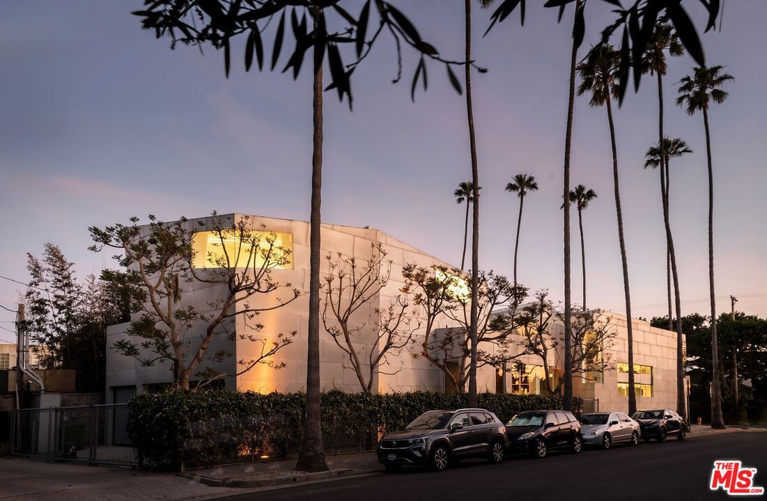 DE Listing image placeholder