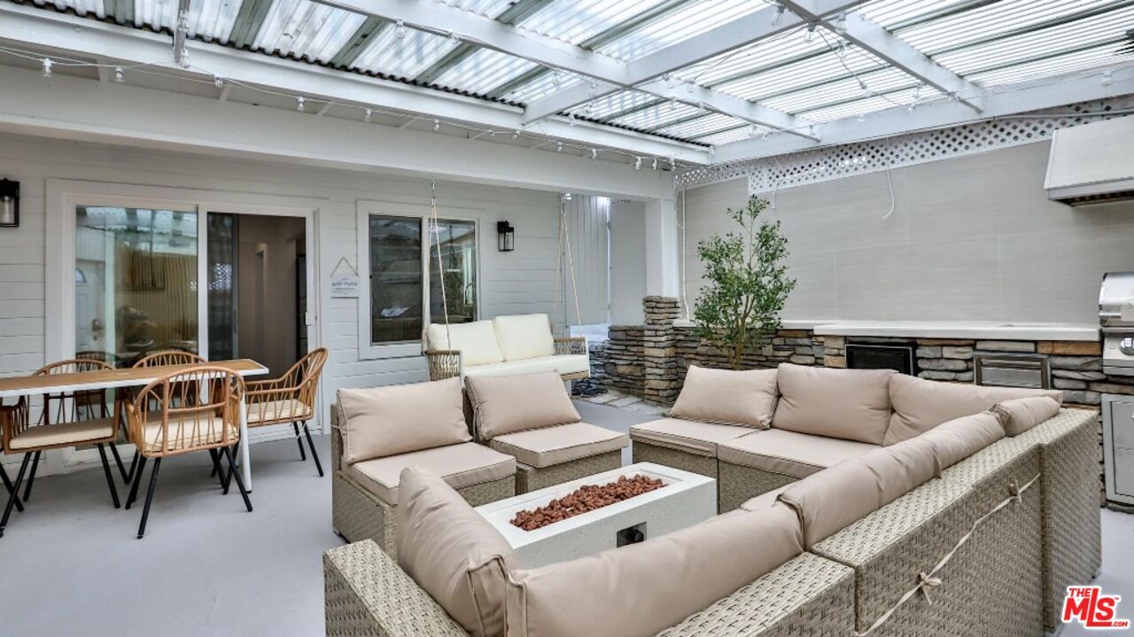 Dining room, Interior, Living room