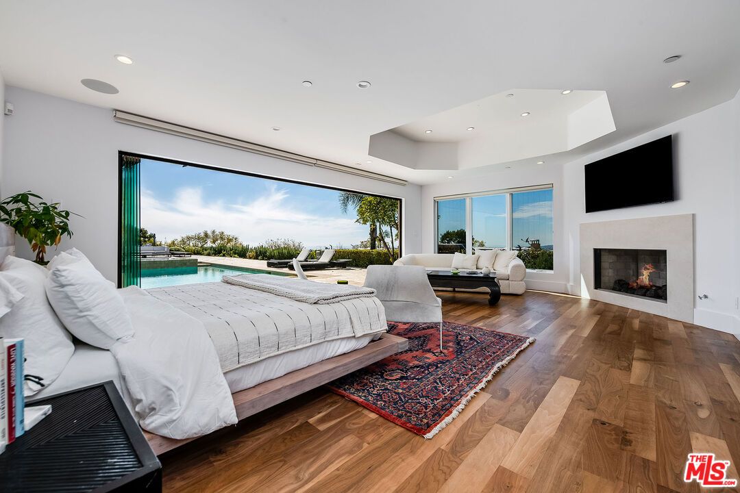Bedroom, Fireplace, Interior, Recessed Lighting, Wood Texture Flooring