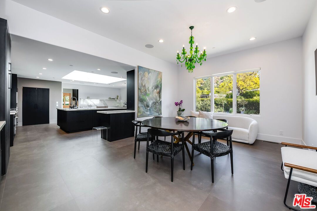 Chandelier, Dining room, Interior, Kitchen, Recessed Lighting
