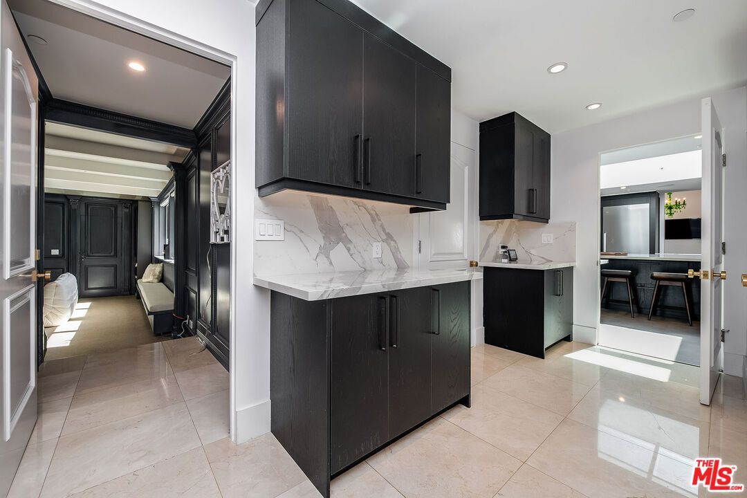 Interior, Kitchen, Marble Walls, Recessed Lighting
