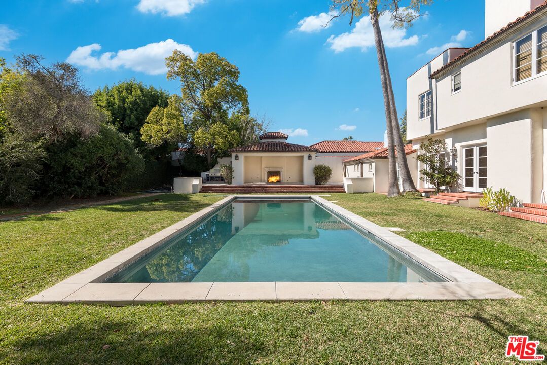 Backyard, Exterior, Pool