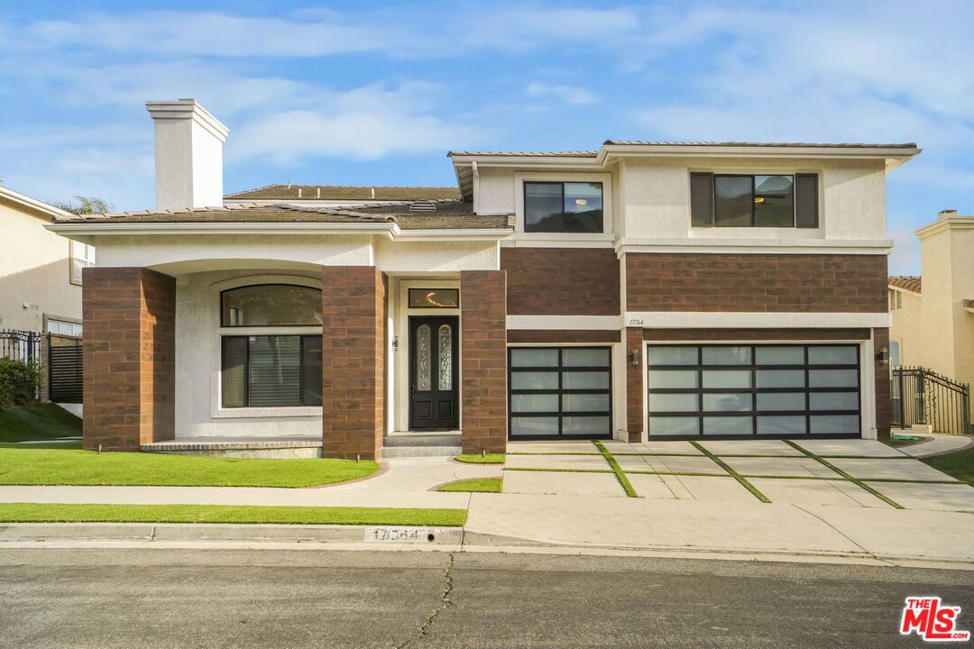 Attached, Exterior, Facade, Brick Facade, Mediterranean