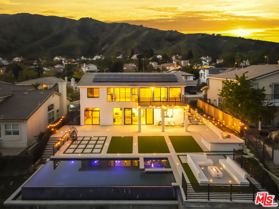 Exterior, Facade, Solar Panels, Modern