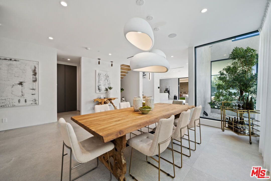 Dining room, Interior, Pendant Lights, Recessed Lighting
