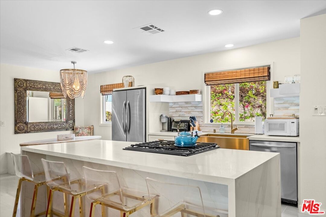 Chandelier, Interior, Kitchen, Recessed Lighting, Stainless Steel Appliances