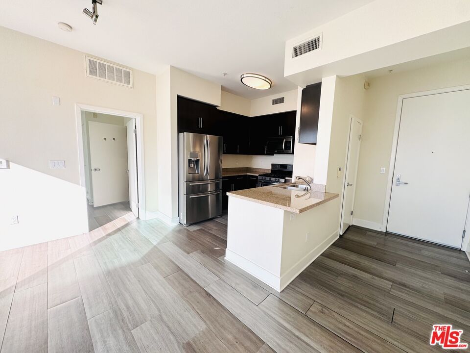 Interior, Kitchen, Stainless Steel Appliances, Wood Texture Flooring