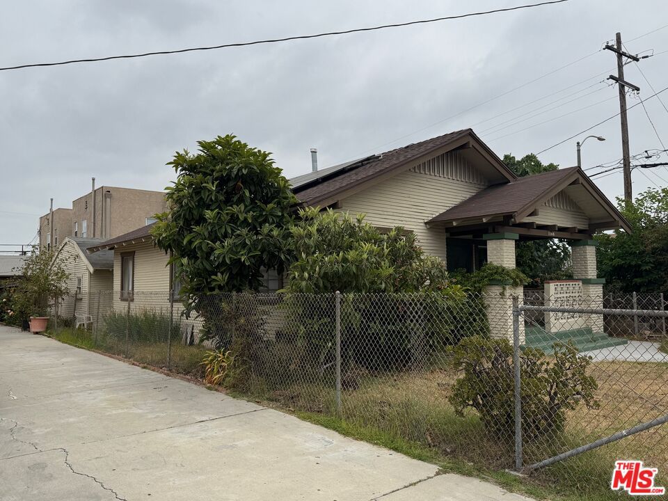 Exterior, Facade, American Craftsman