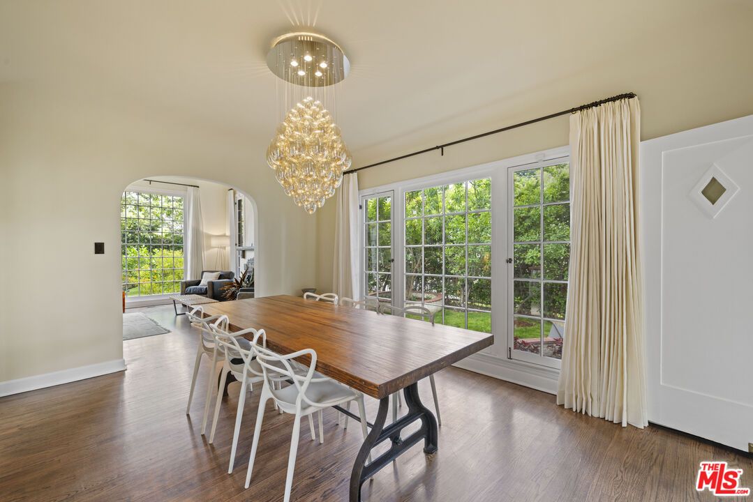 Chandelier, Dining room, Interior, Wood Texture Flooring