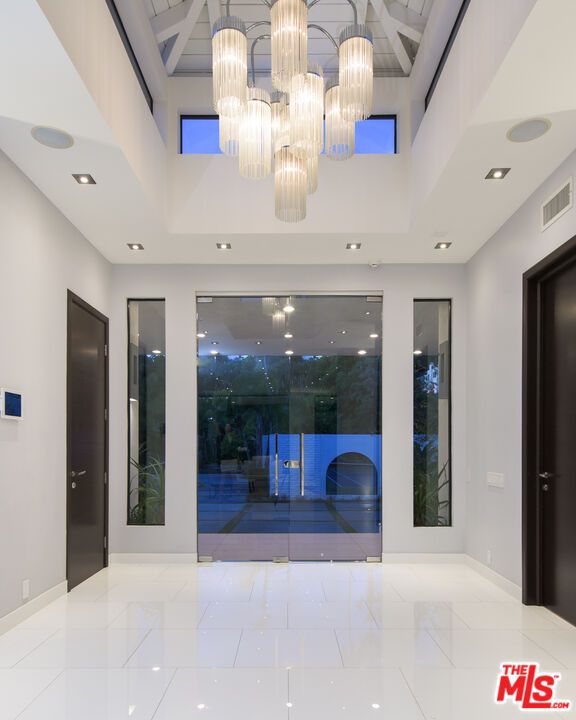 Chandelier, Interior, Marble, Recessed Lighting