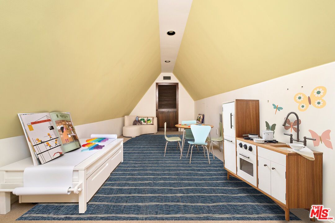 Dining room, Interior, Kitchen, Recessed Lighting