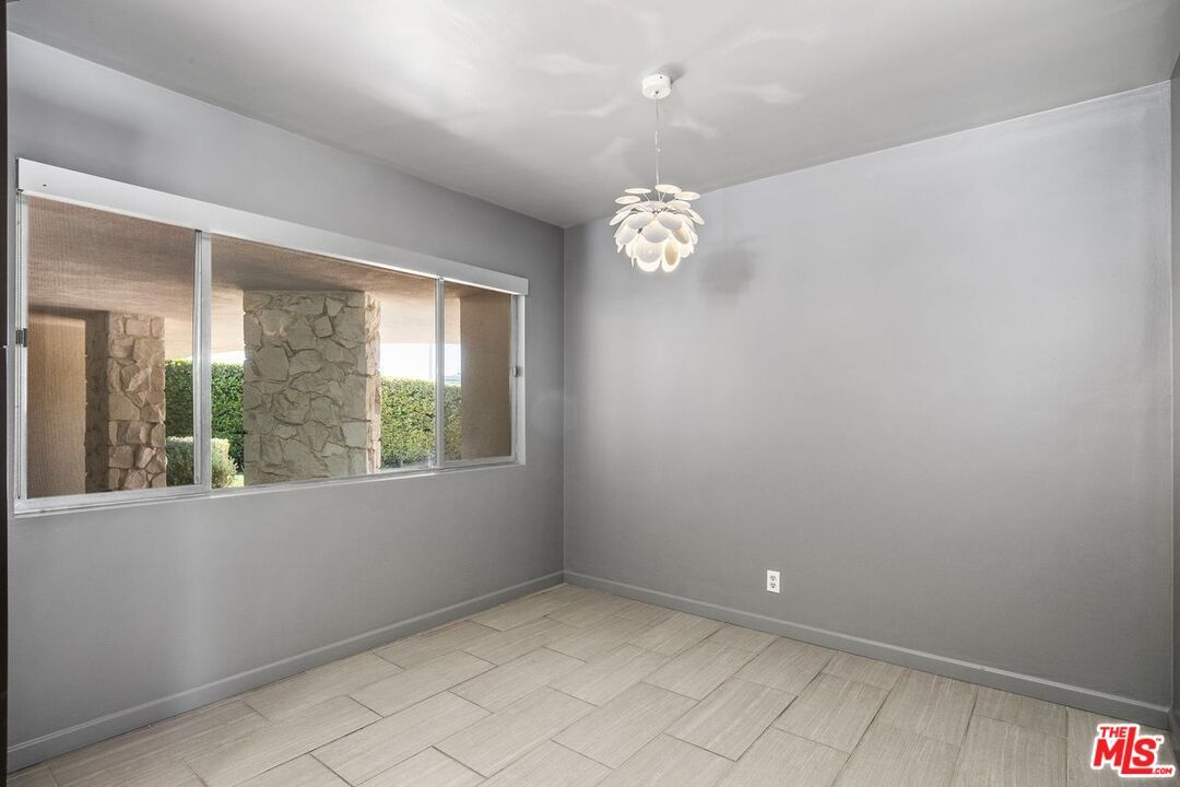 Empty room, Interior, Pendant Lights, Wood Texture Flooring