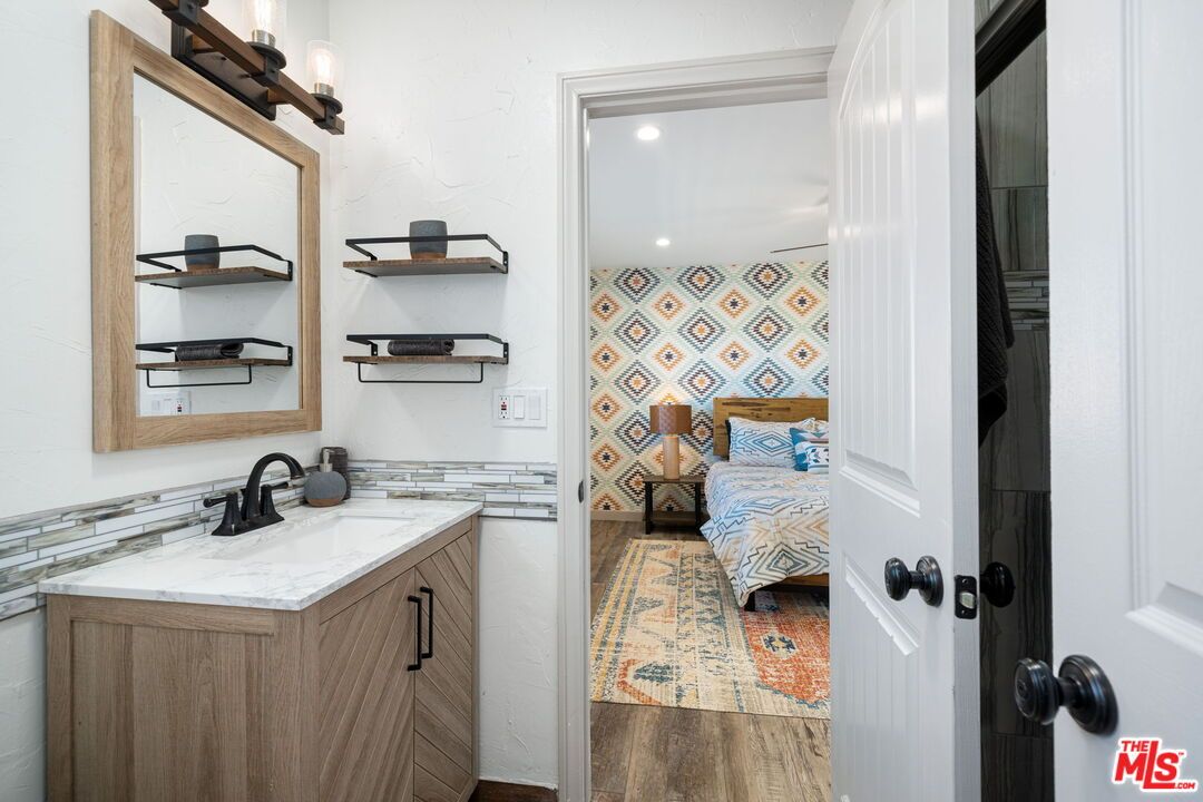 Bathroom, Bedroom, Interior, Recessed Lighting, Wood Texture Flooring