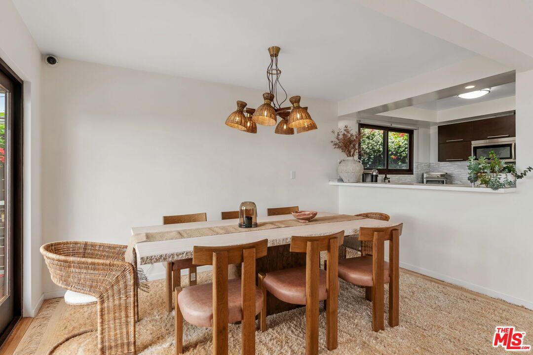 Dining room, Interior, Pendant Lights, Recessed Lighting, Wood Texture Flooring