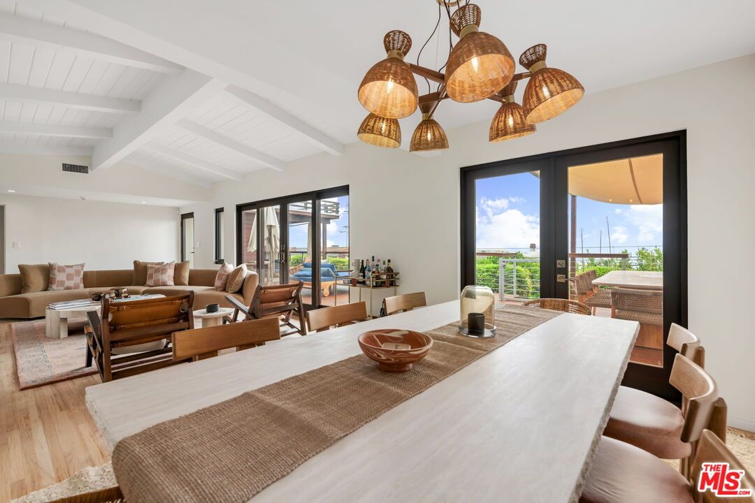 Dining room, Interior, Living room, Pendant Lights, Wood Texture Flooring