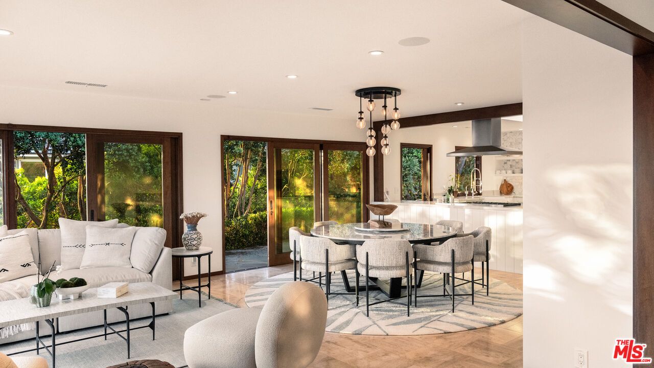 Dining room, Interior, Kitchen, Pendant Lights, Recessed Lighting, Wood Texture Flooring