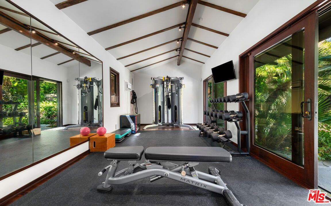 Fitness Equipment, Interior, Recessed Lighting, Wooden Beams