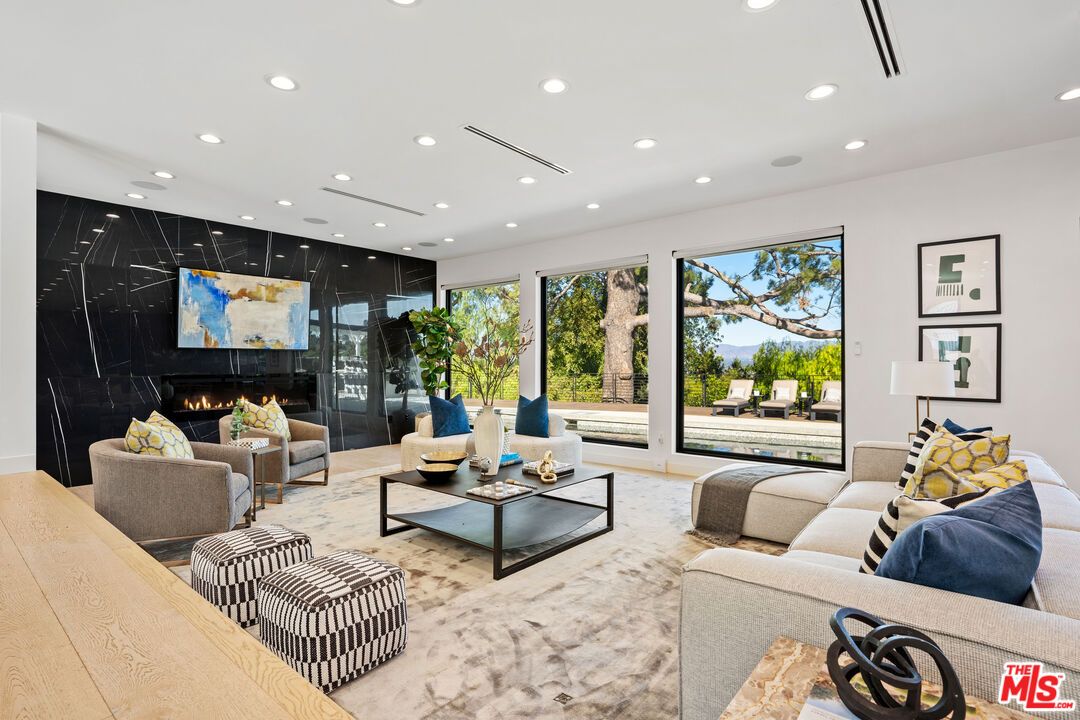 Fireplace, Interior, Living room, Marble Walls, Recessed Lighting