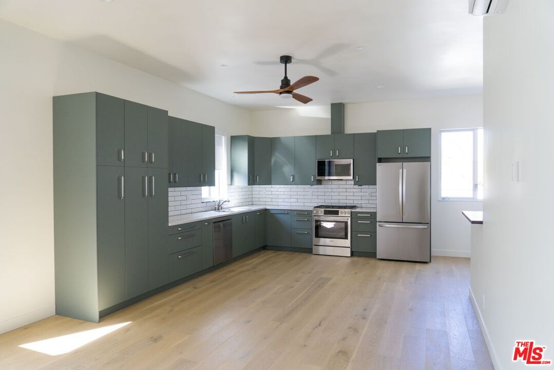 Interior, Kitchen, Stainless Steel Appliances, Wood Texture Flooring