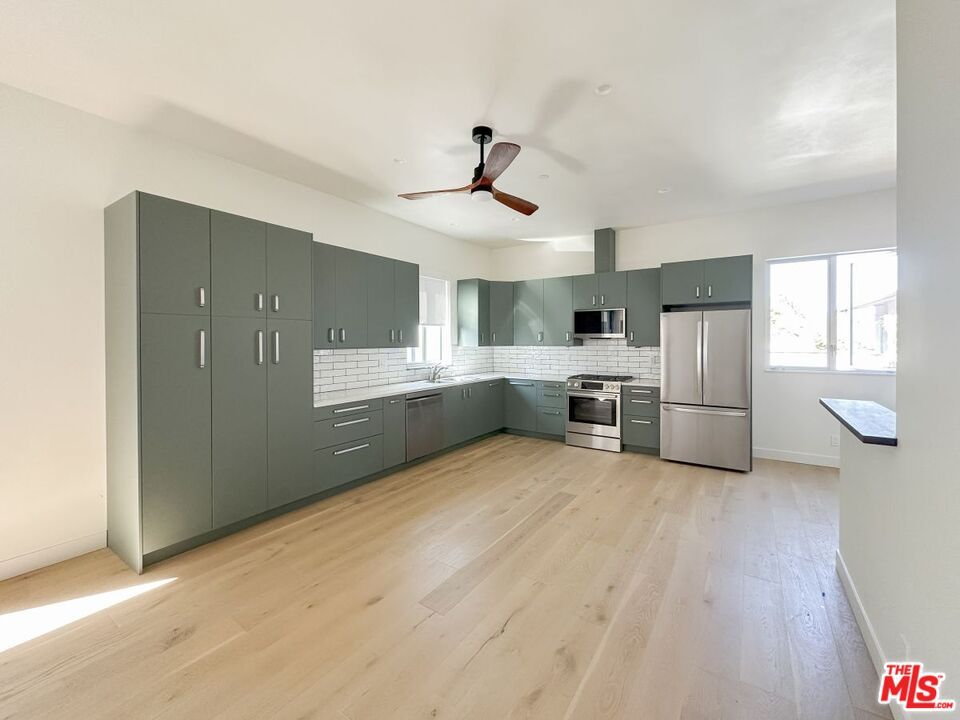 Interior, Kitchen, Stainless Steel Appliances, Wood Texture Flooring