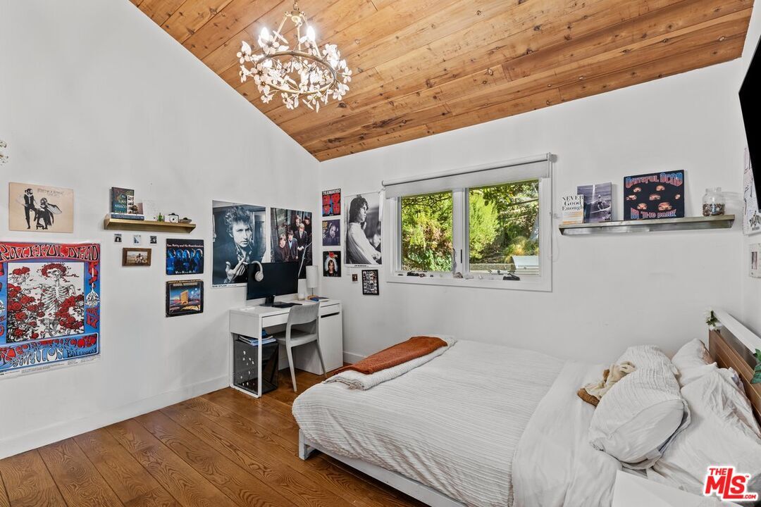 Bedroom, Chandelier, Home Office, Interior, Wooden Ceilings, Wood Texture Flooring
