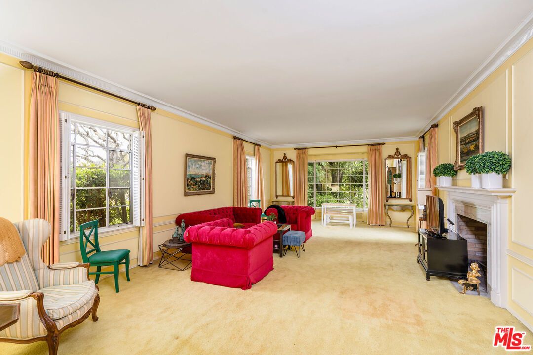 Fireplace, Interior, Living room