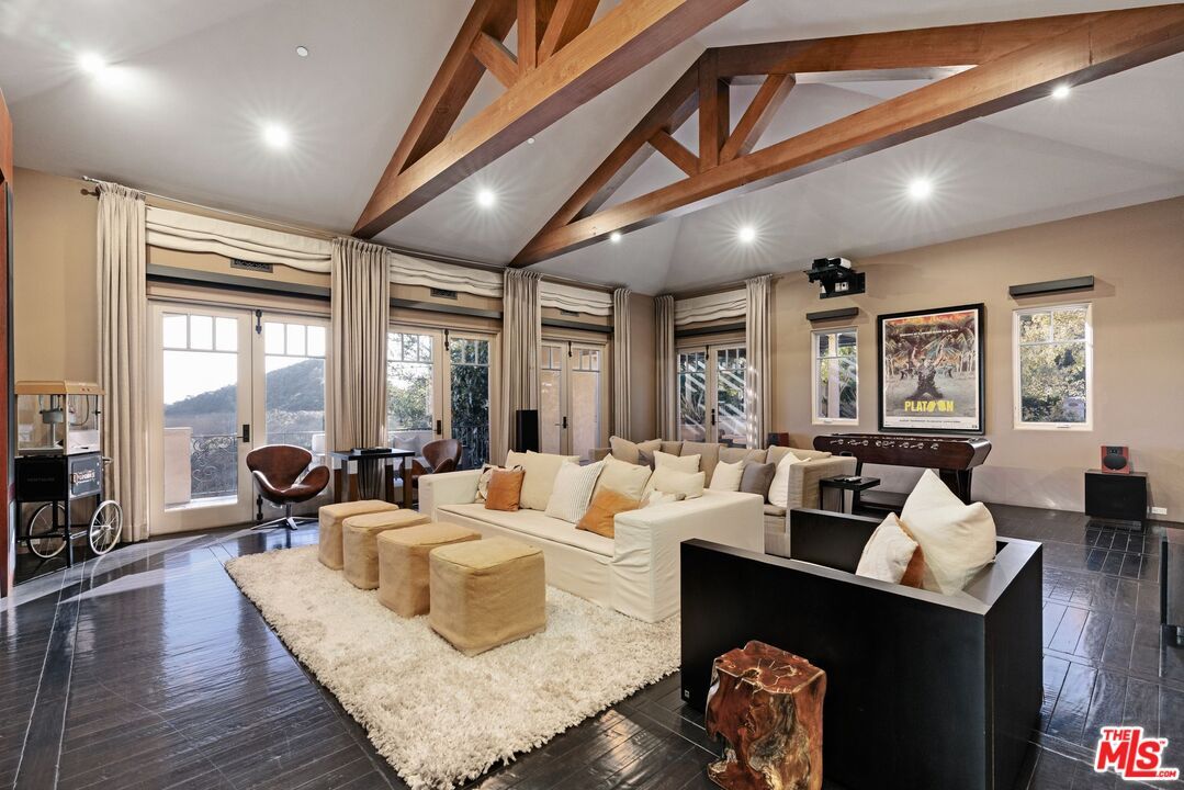 Interior, Living room, Recessed Lighting, Wooden Beams, Wood Texture Flooring