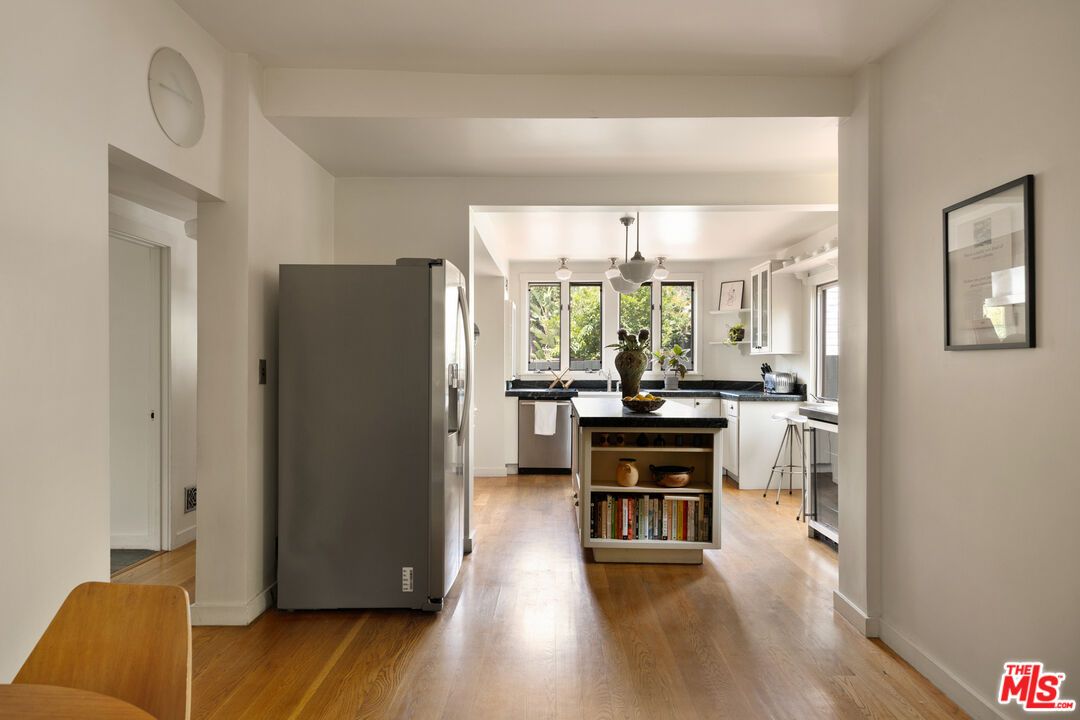 Interior, Kitchen, Pendant Lights, Wood Texture Flooring