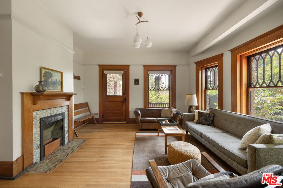 Fireplace, Interior, Living room, Pendant Lights, Wood Texture Flooring