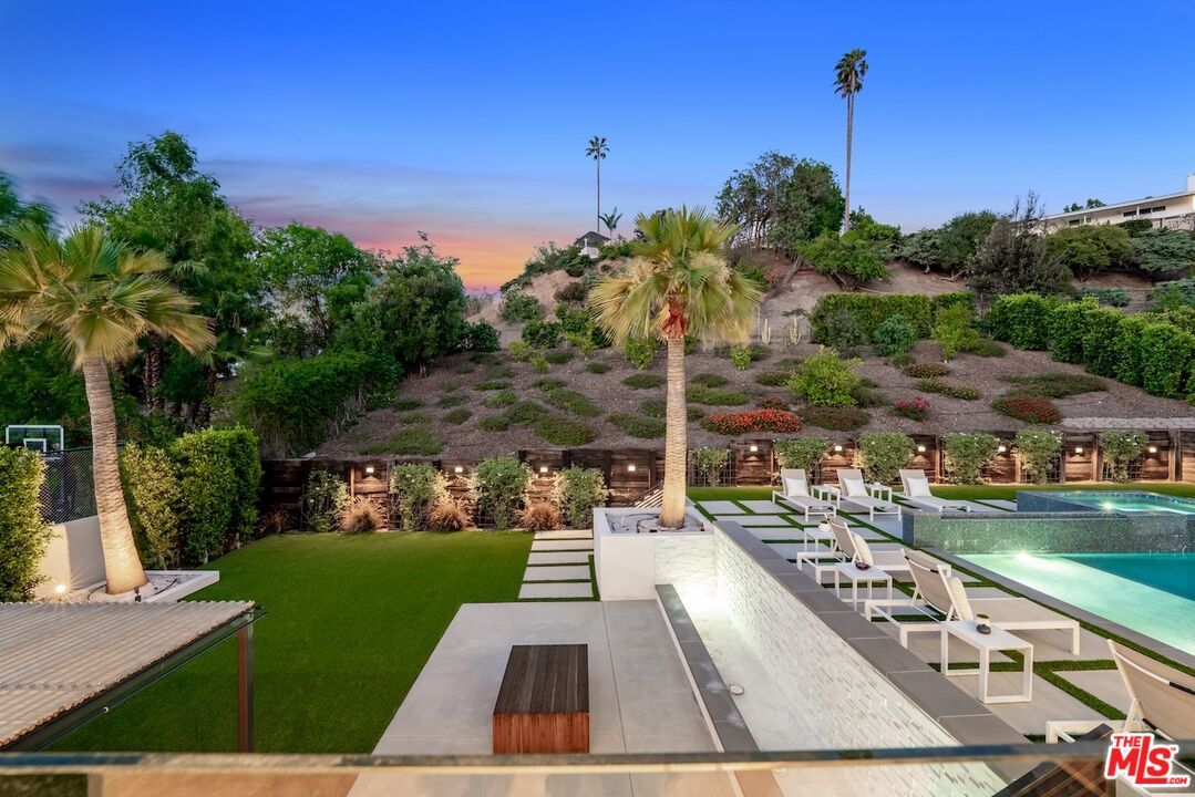 Backyard, Exterior, Pool
