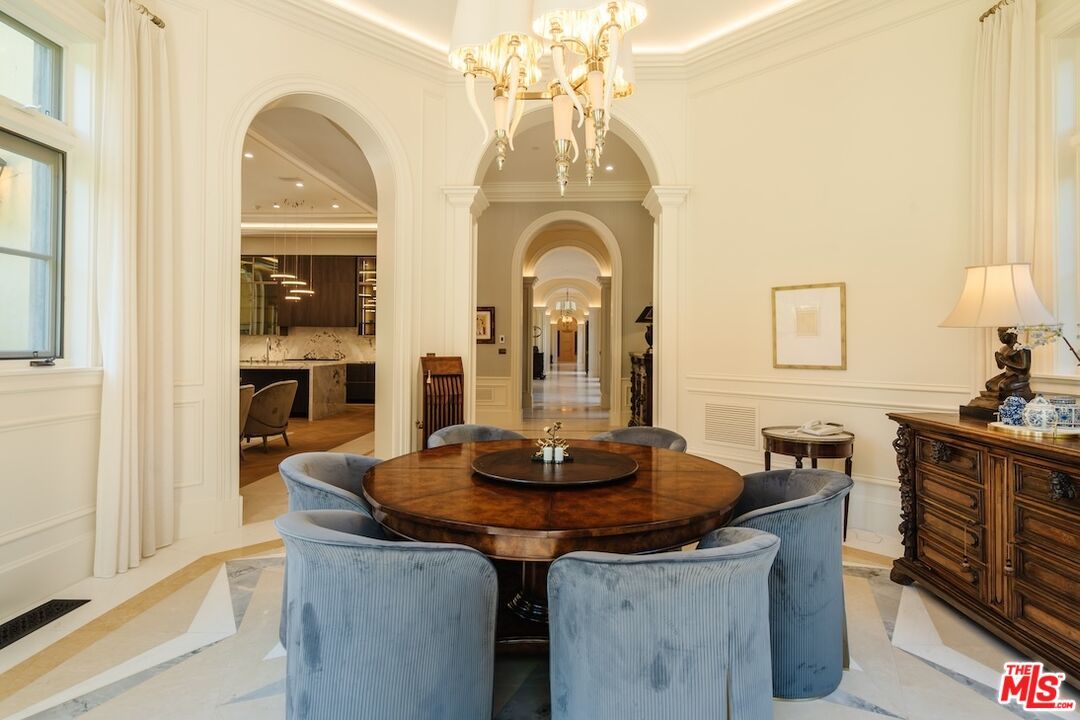 Chandelier, Dining room, Interior, Kitchen, Recessed Lighting