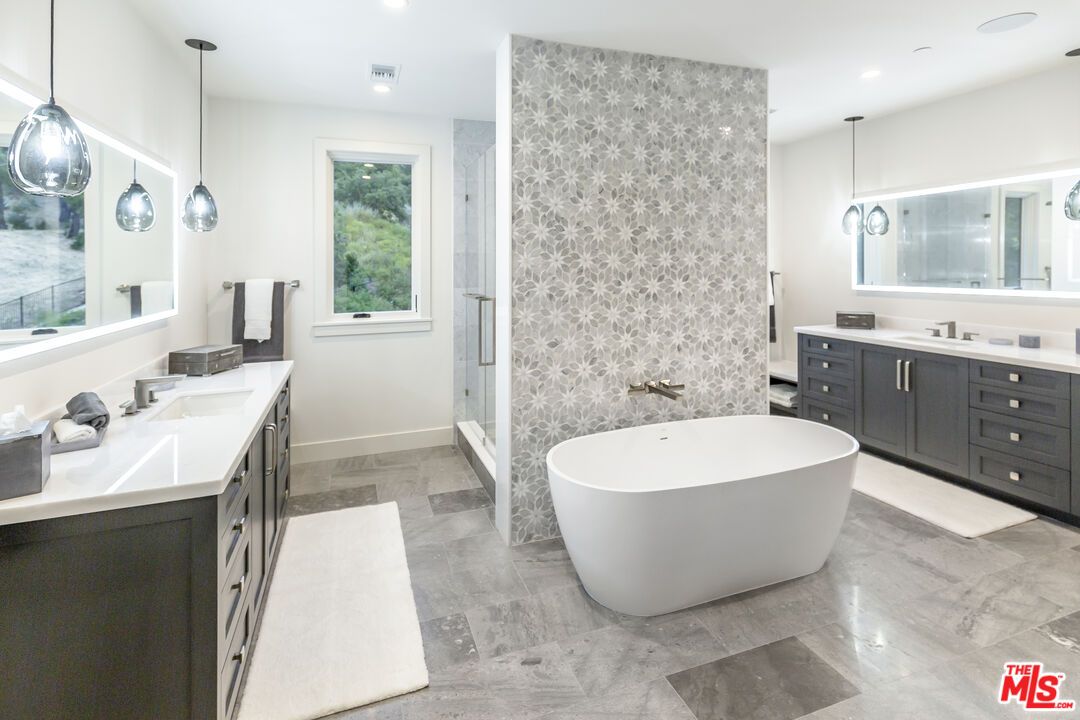 Bathroom, Dual Sink Vanities, Free Standing Baths, Glass Shower, Interior, Pendant Lights, Recessed Lighting