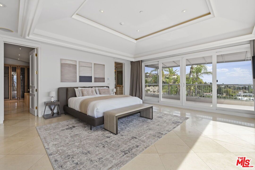 Bedroom, Interior, Recessed Lighting, Water