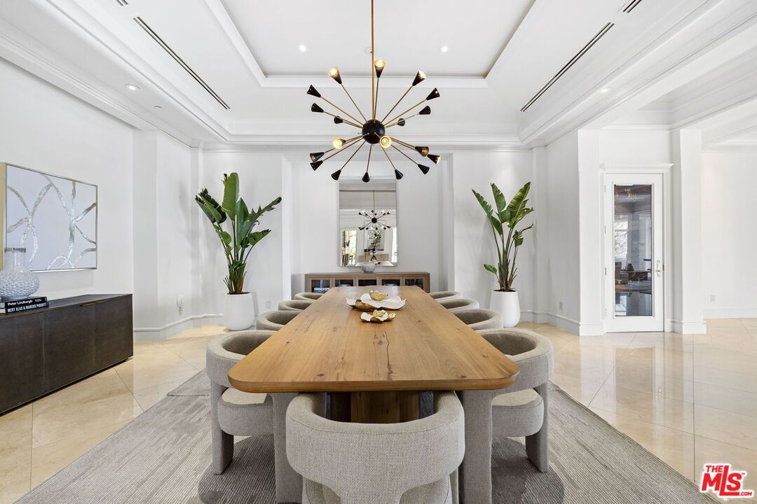 Dining room, Interior, Pendant Lights, Recessed Lighting