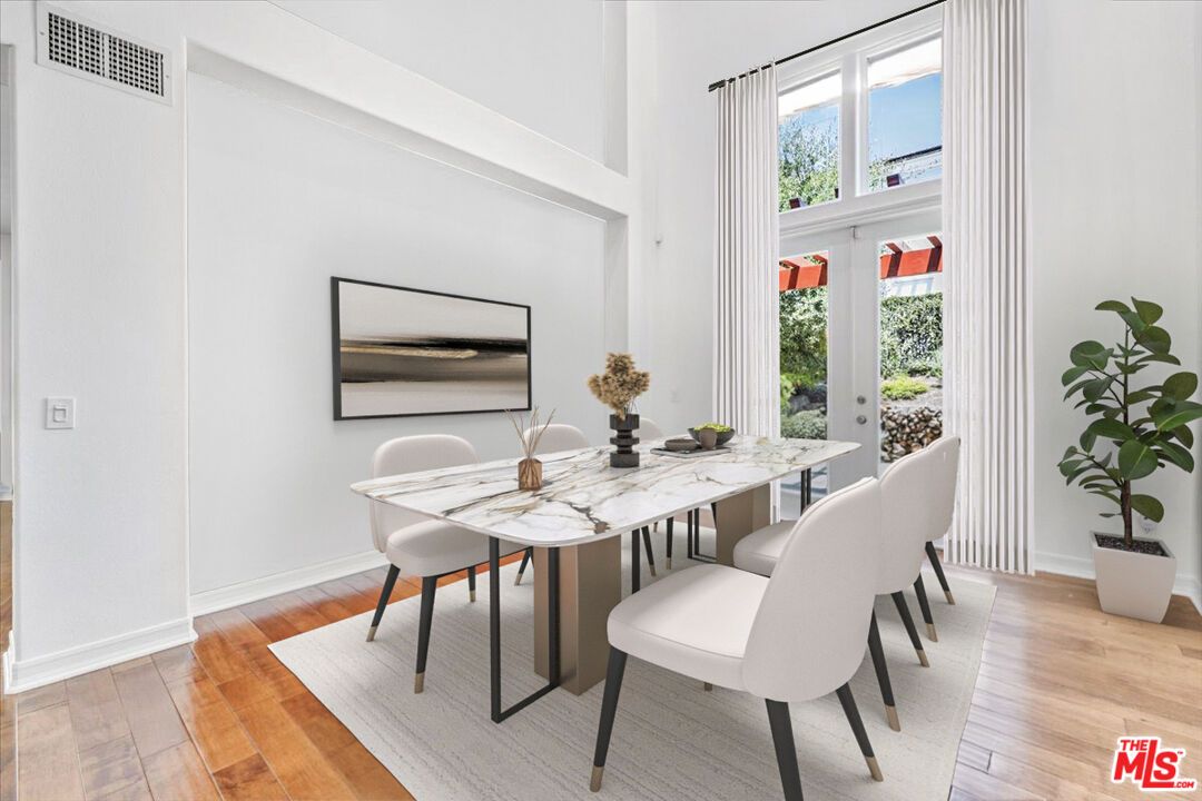 Dining room, Interior, Wood Texture Flooring