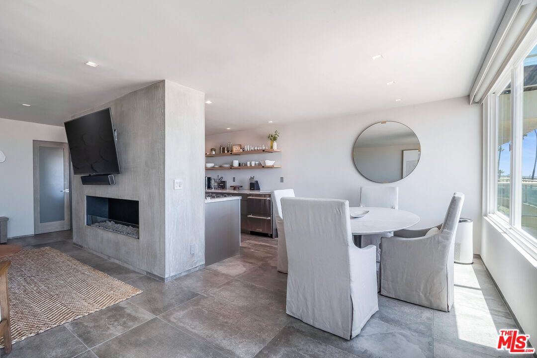 Dining room, Fireplace, Interior, Kitchen, Recessed Lighting