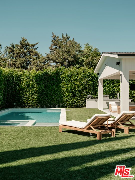 Backyard, Exterior, Pool