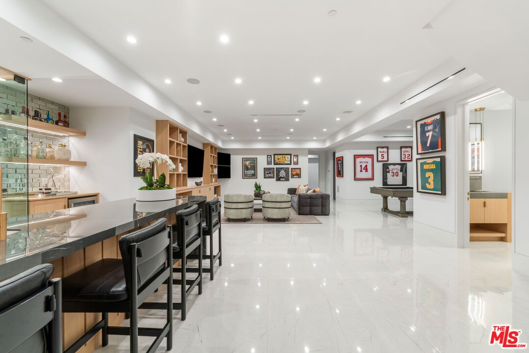 Interior, Marble, Recessed Lighting