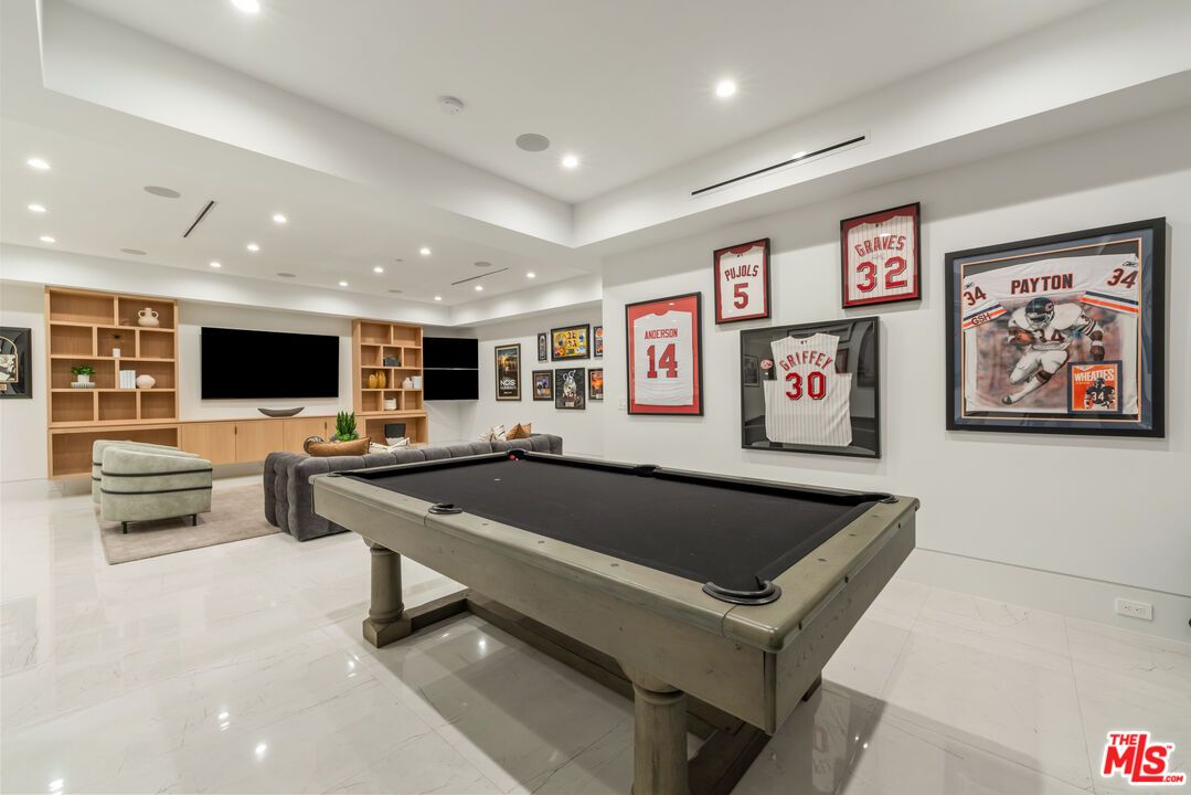 Billiard Table, Game Room, Interior, Recessed Lighting