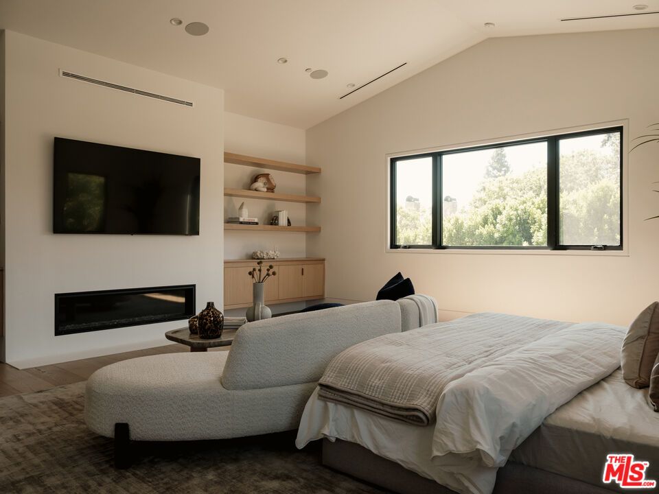 Bedroom, Fireplace, Interior, Recessed Lighting
