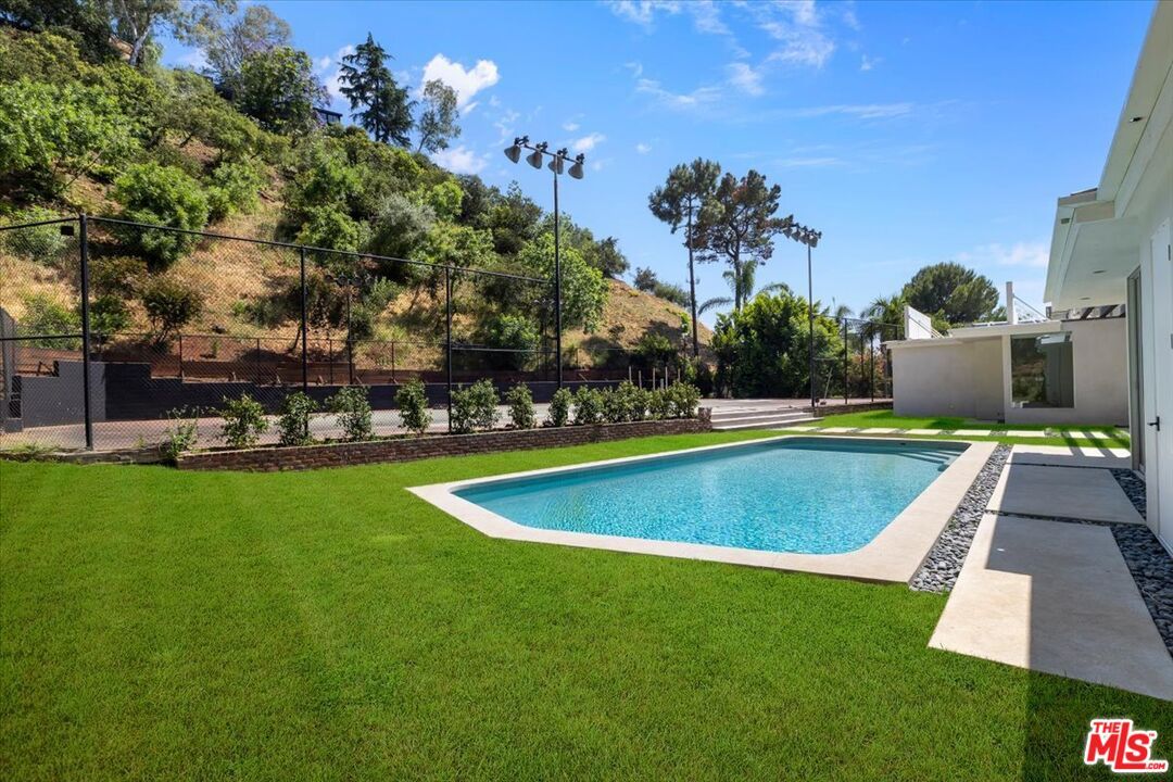 Backyard, Exterior, Pool