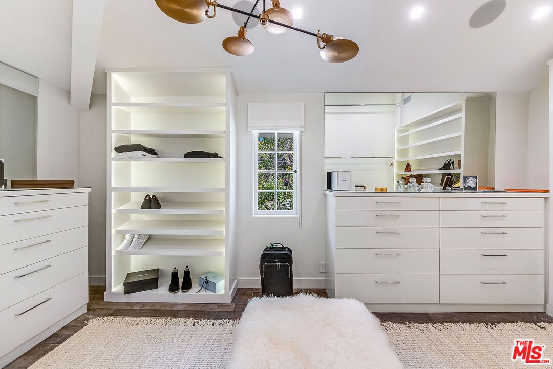 Interior, Recessed Lighting, Walk-in Closets