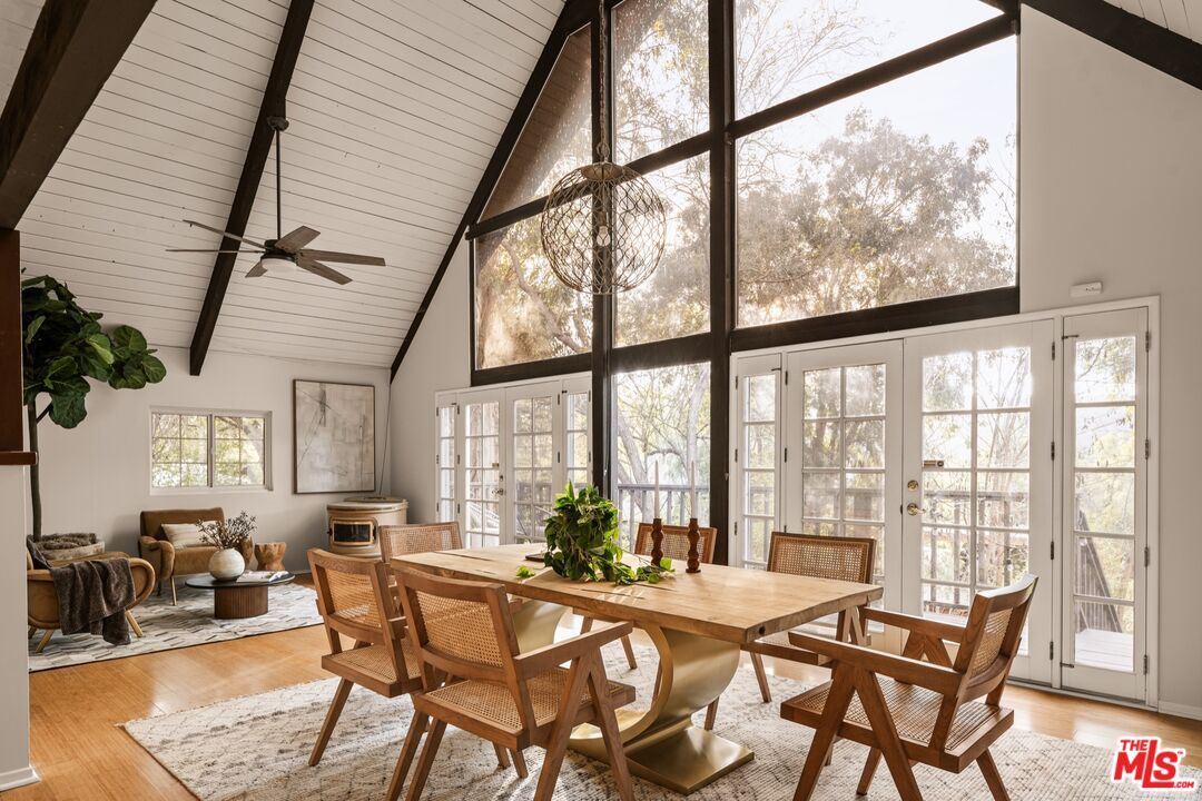 Dining room, Interior, Wood Texture Flooring