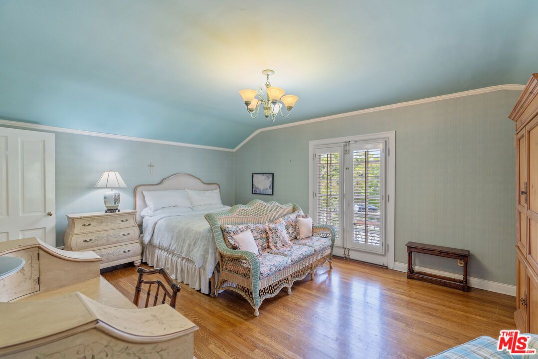 Bedroom, Chandelier, Interior, Wood Texture Flooring