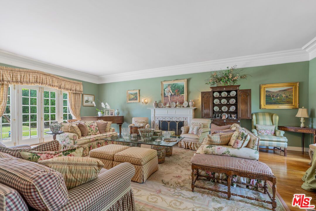 Fireplace, Interior, Living room, Wood Texture Flooring