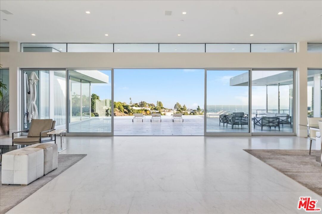 Empty room, Interior, Marble, Recessed Lighting, Water