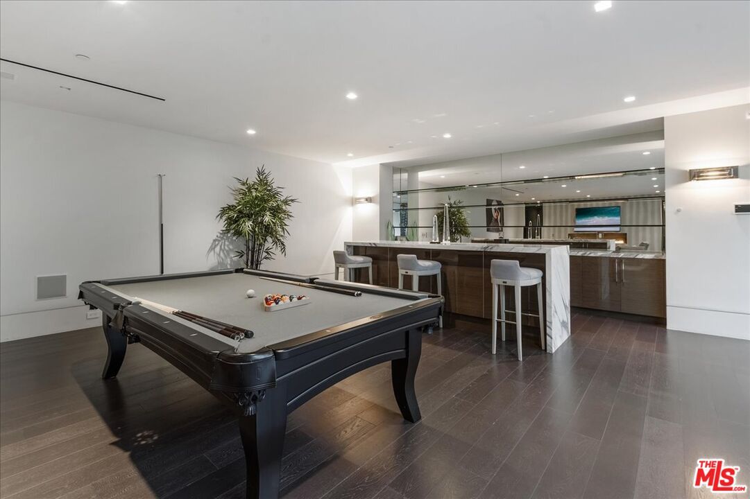 Billiard Table, Game Room, Interior, Recessed Lighting, Wood Texture Flooring