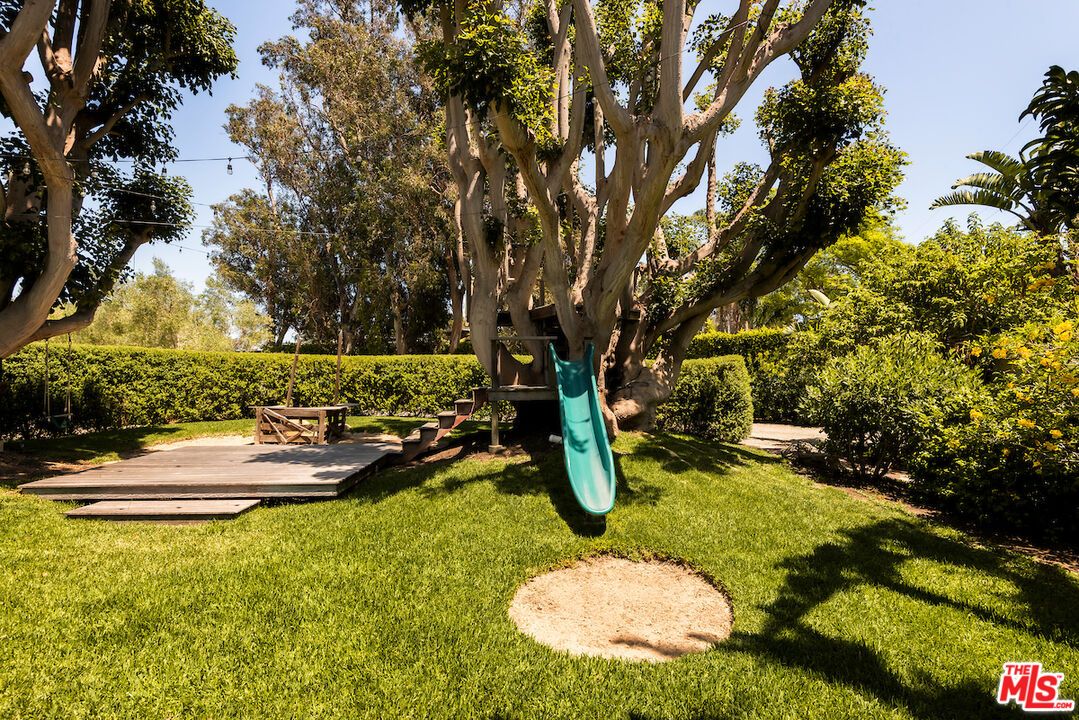 Backyard, Exterior, Playground