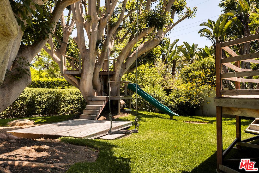 Backyard, Exterior, Playground