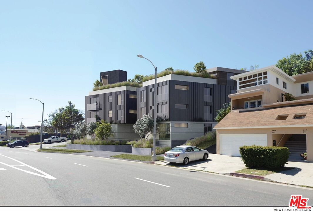 Attached, Exterior, Facade, Modern